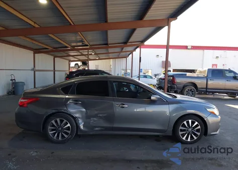 2017 Nissan Altima 2.5 Sv из США, поврежденный, VIN 1N4AL3AP0HC176703